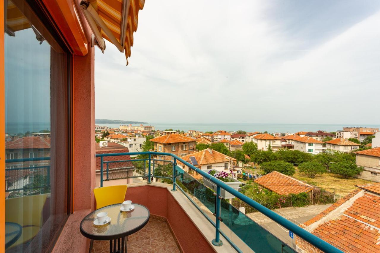 Family Hotel Jemelly Obzor Exterior photo