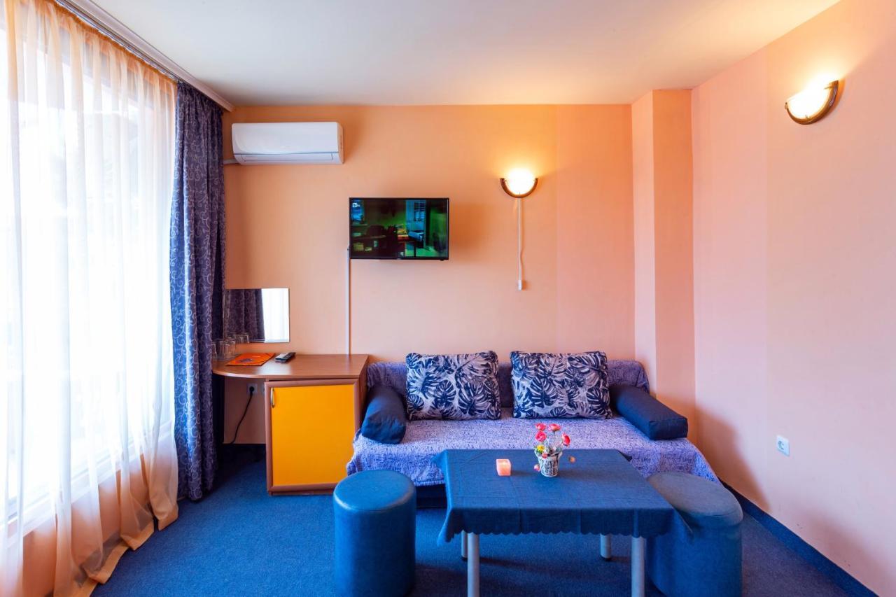 Family Hotel Jemelly Obzor Exterior photo