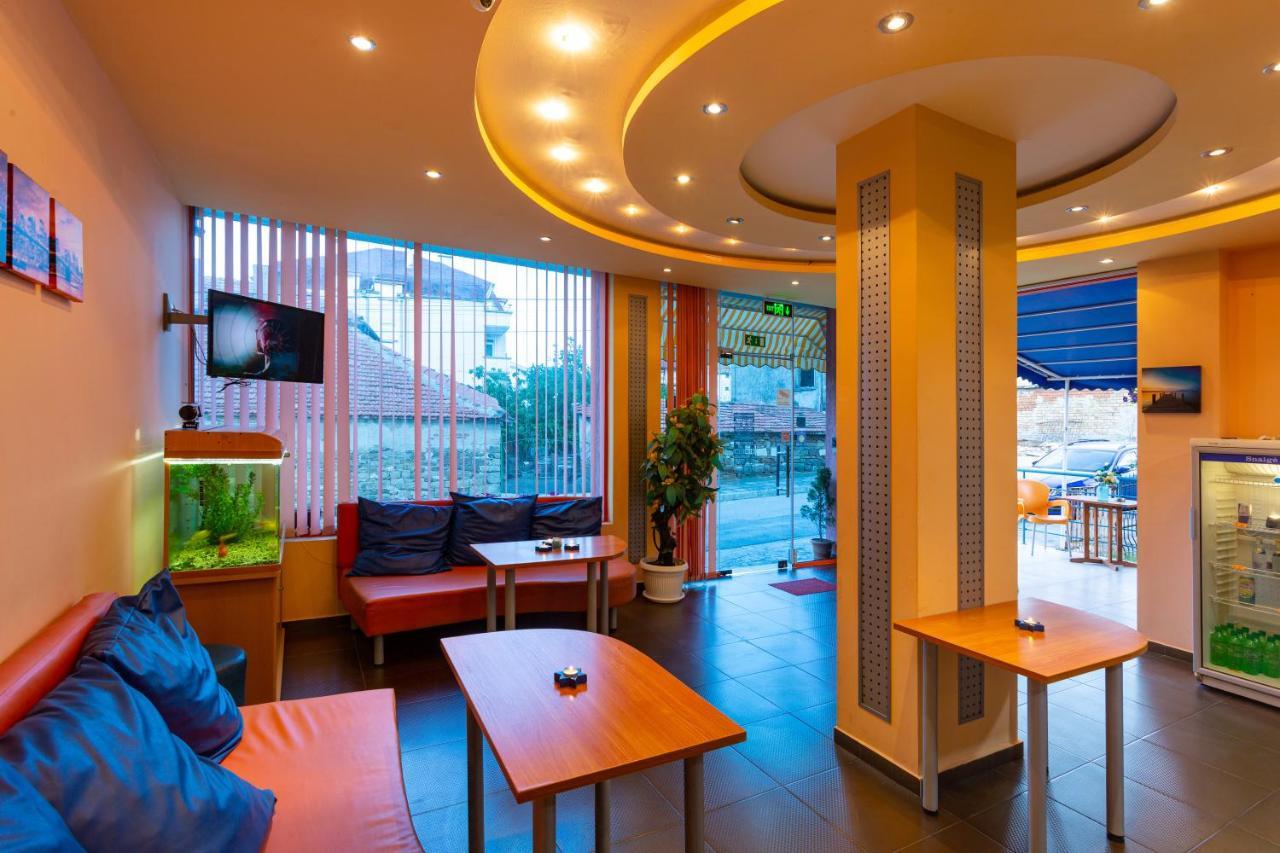 Family Hotel Jemelly Obzor Exterior photo
