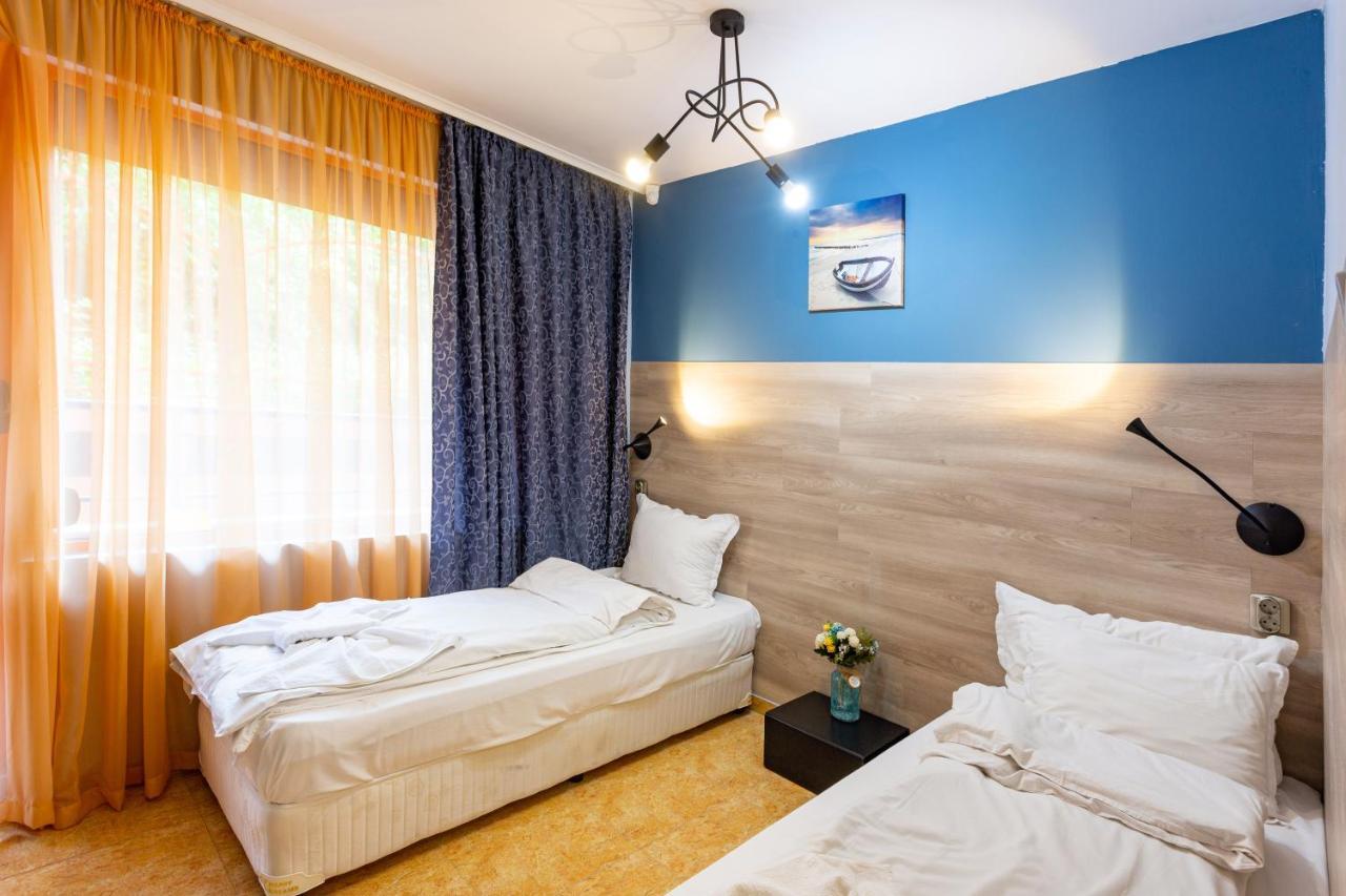 Family Hotel Jemelly Obzor Exterior photo